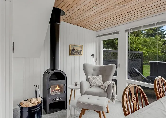 Holiday home Siouxsie - 500m From The Sea By Interhome *